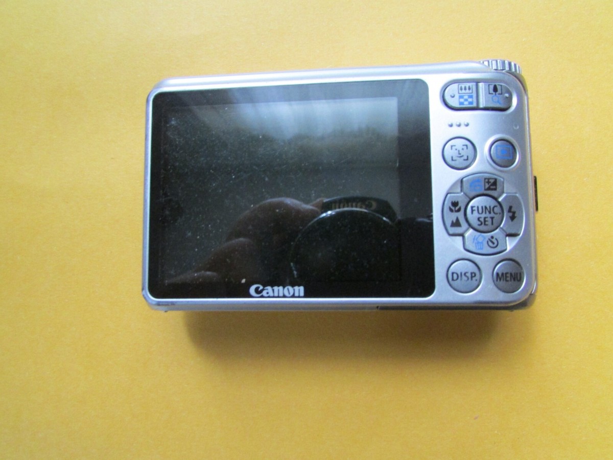 Canon PowerShot A3100 IS Digital Camera, for parts or not working