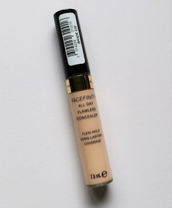 facefinity concealer