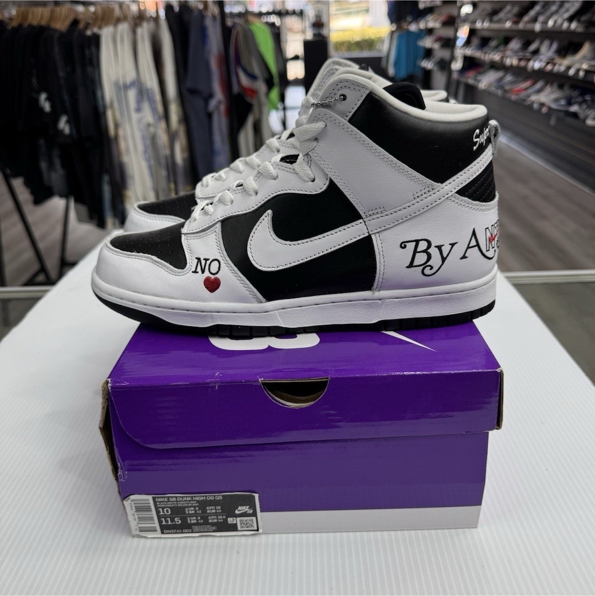 Size 9.5 - Supreme x Nike‎ Dunk SB High By Any Means Stormtrooper Nike x Supreme Dunk High SB By Any Means Stormtrooper Size 9  main image 3
