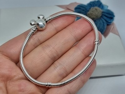 BOXED Genuine Pandora Disney 100th Snake Chain Bracelet 19cm