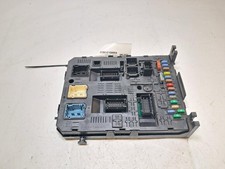 281197595 SCATOLA FUSIBILI PEUGEOT 3008 (0U) 1.6 HDI 16v ROB 109CV 2010 5p MONOV