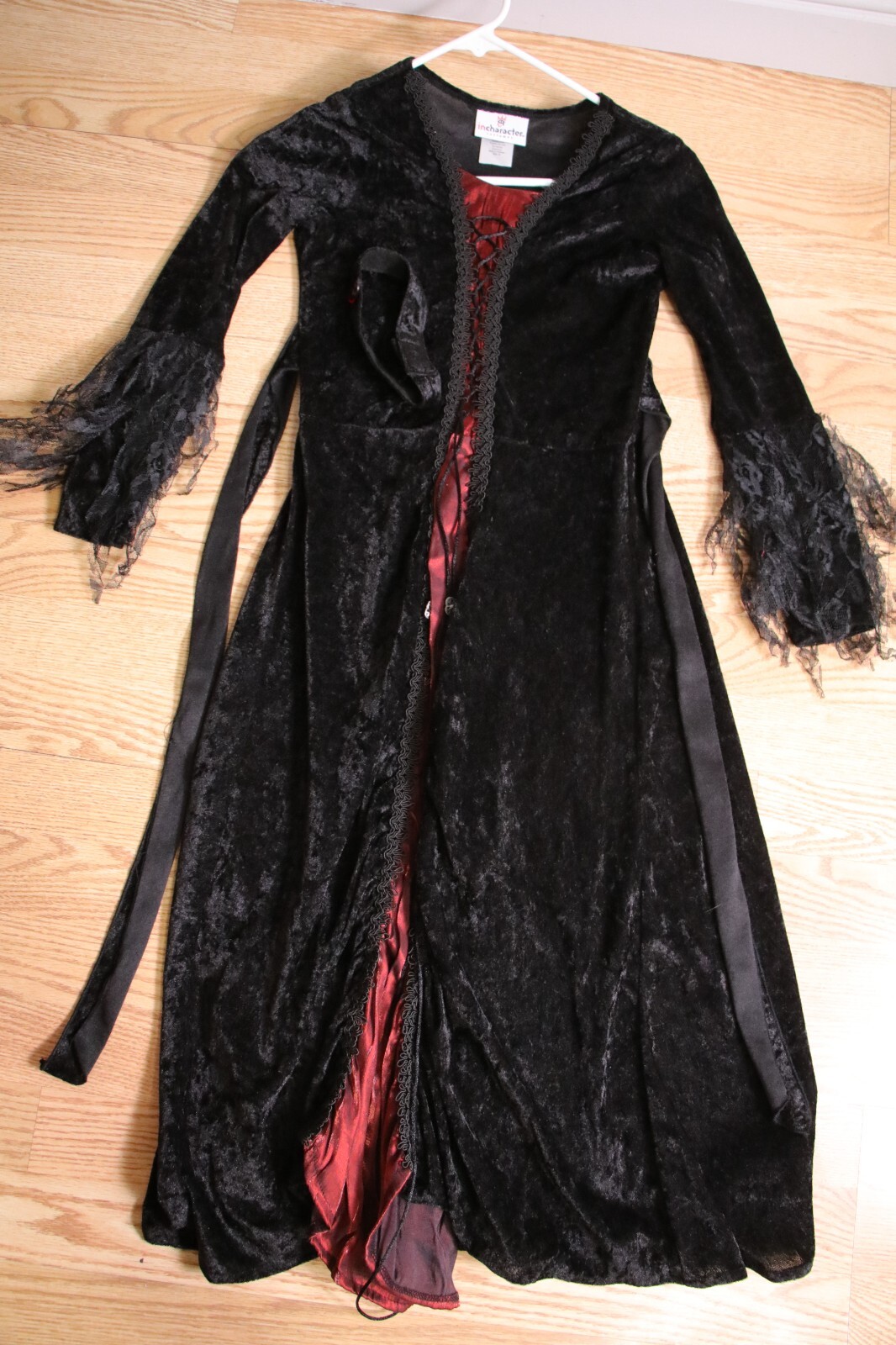 In Character Gothic Vampira Vampire Costume Dress Child Size 12 Black Red