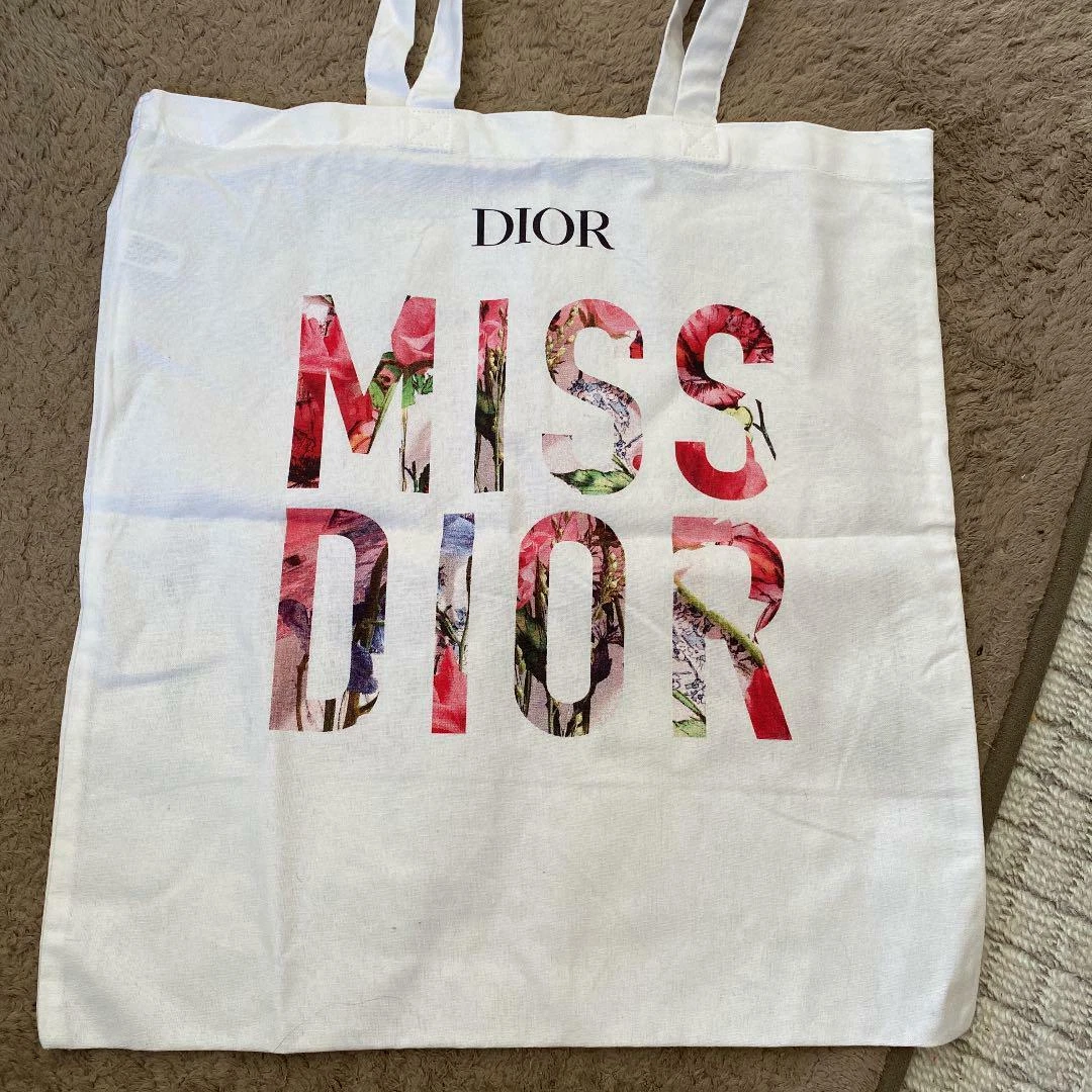 Miss doll - White Tote Bag - Frankly Wearing