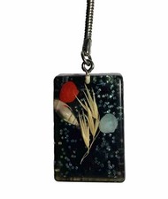 Vintage Keychain Clear Resin Colored Seashells Black/Sparkly Background Coastal