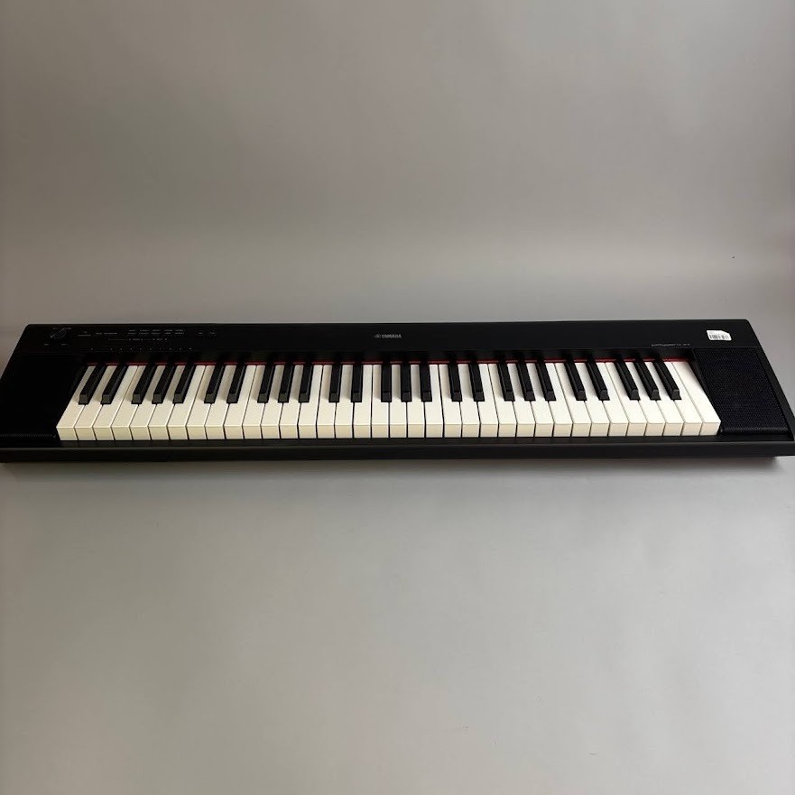 0323！　　YAMAHA⭐︎ Piaggero NP-12B 61鍵盤 Yamaha Piaggero NP-12 61-key Portable Piano - Black | Sweetwater