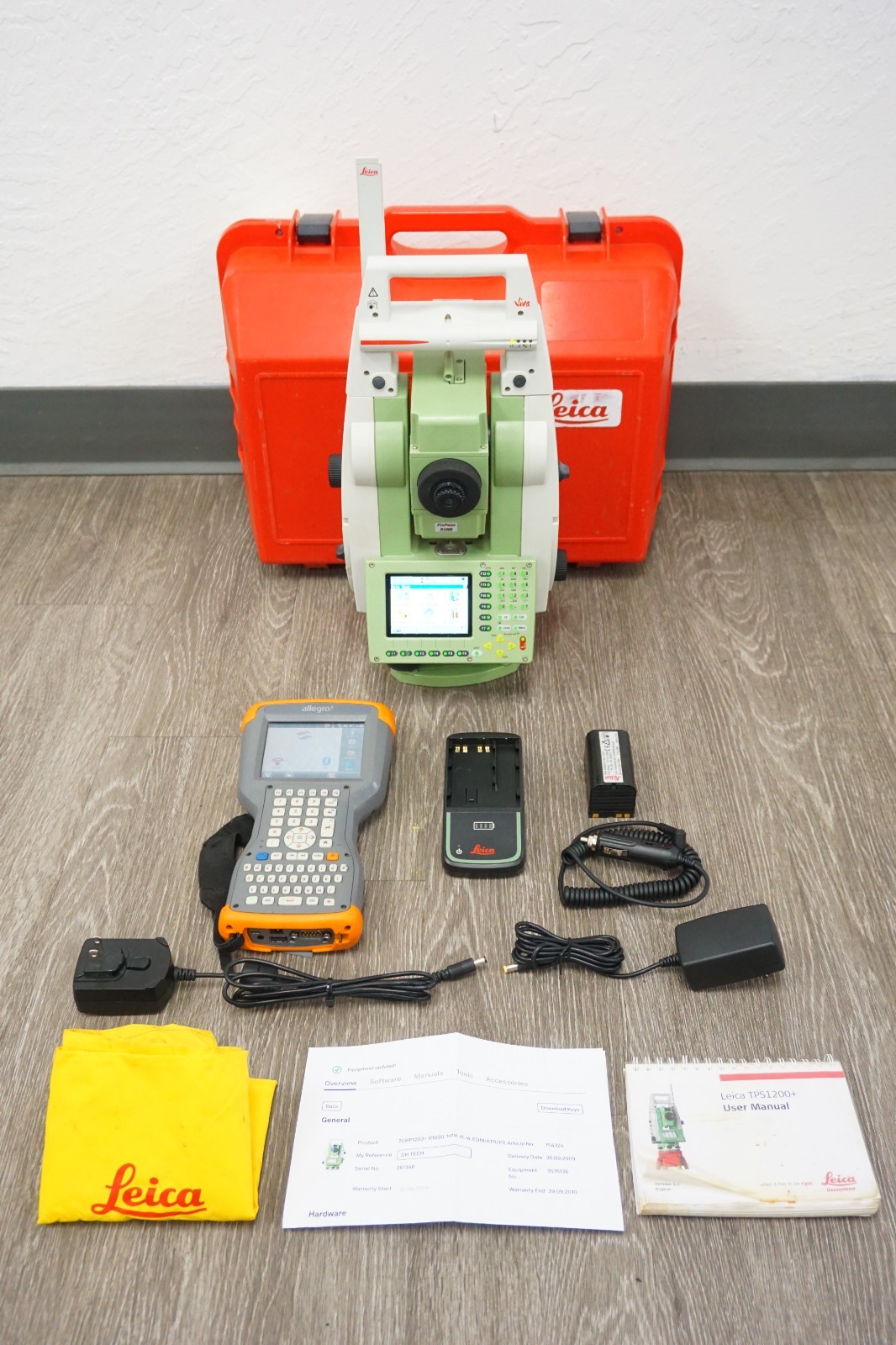 Leica TCRP1203+ R1000 3" Robotic Total Station w/ Allegro 2 Carlson software