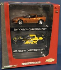 GREENLIGHT Corvette 2-Pack 2007 Chevy Corvette Z06 2007 Corvette C6R LTD 1/4000