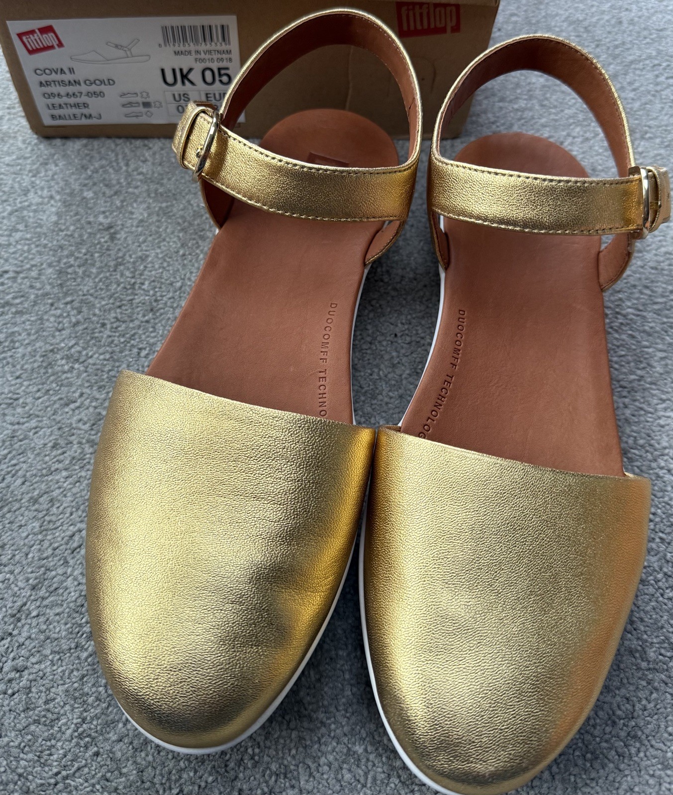 APL Fitflop Cova II punta chiusa Sandali artigianali in pelle oro taglia 5