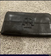 Preowned Tory Burch Continental Black Zipper Wallet