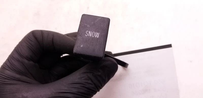 Toyota Highlander SE 2010 interruptor de control modo nieve  Foto 2 de 4