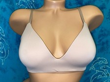 Victoria  s Secret Nude Beige Convertible Lightly Lined Wireless T Shirt Bra 32D
