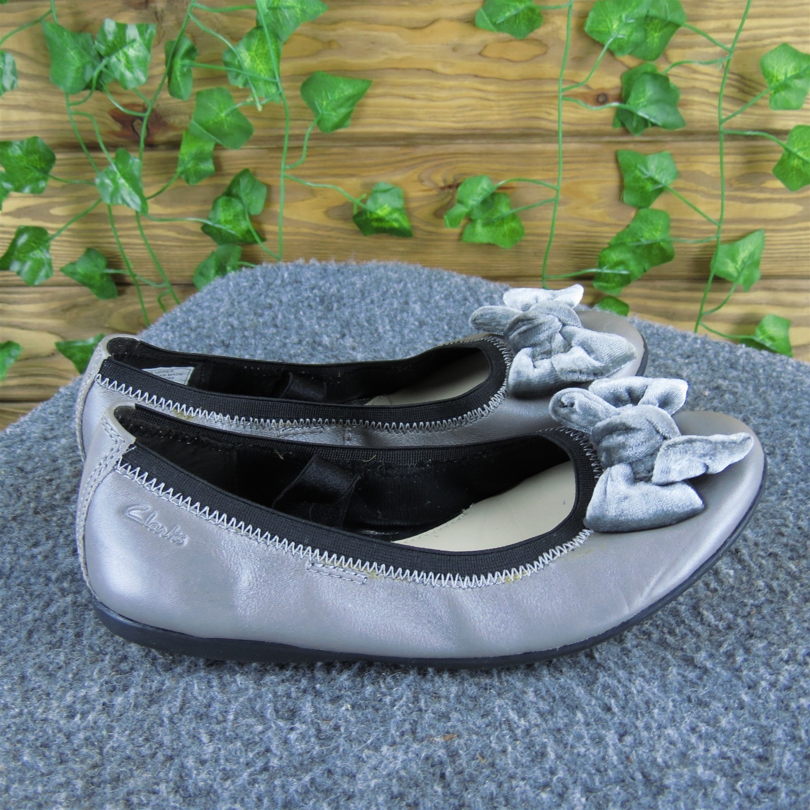 Clarks Mary Jane Bow Girl Y 13 Medium Flat Brown Leather Slip On