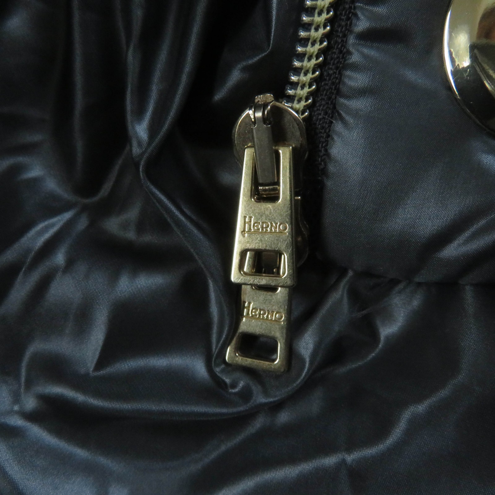 Great HERNO Resort Down jacket Knit switching Gra… - image 7