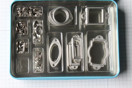 Stampin’ Up! Hodgepodge Hardware Silver Brads Plates - Picture 2 of 6