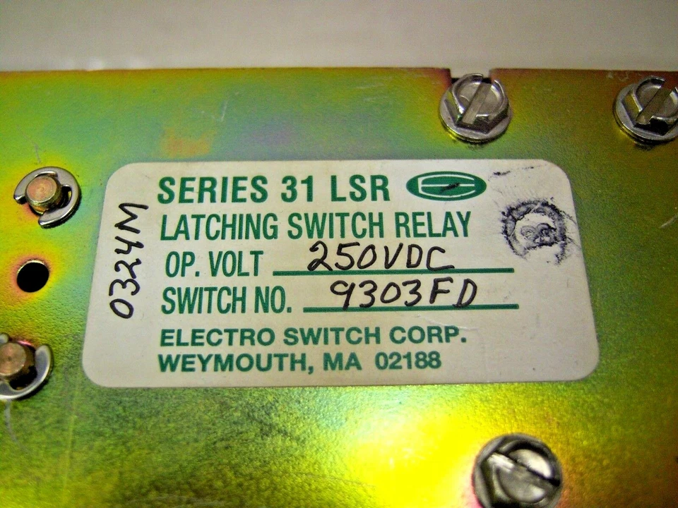 Relé interruptor de enganche eléctrico 9303FD 250 VDC Foto 2 de 3