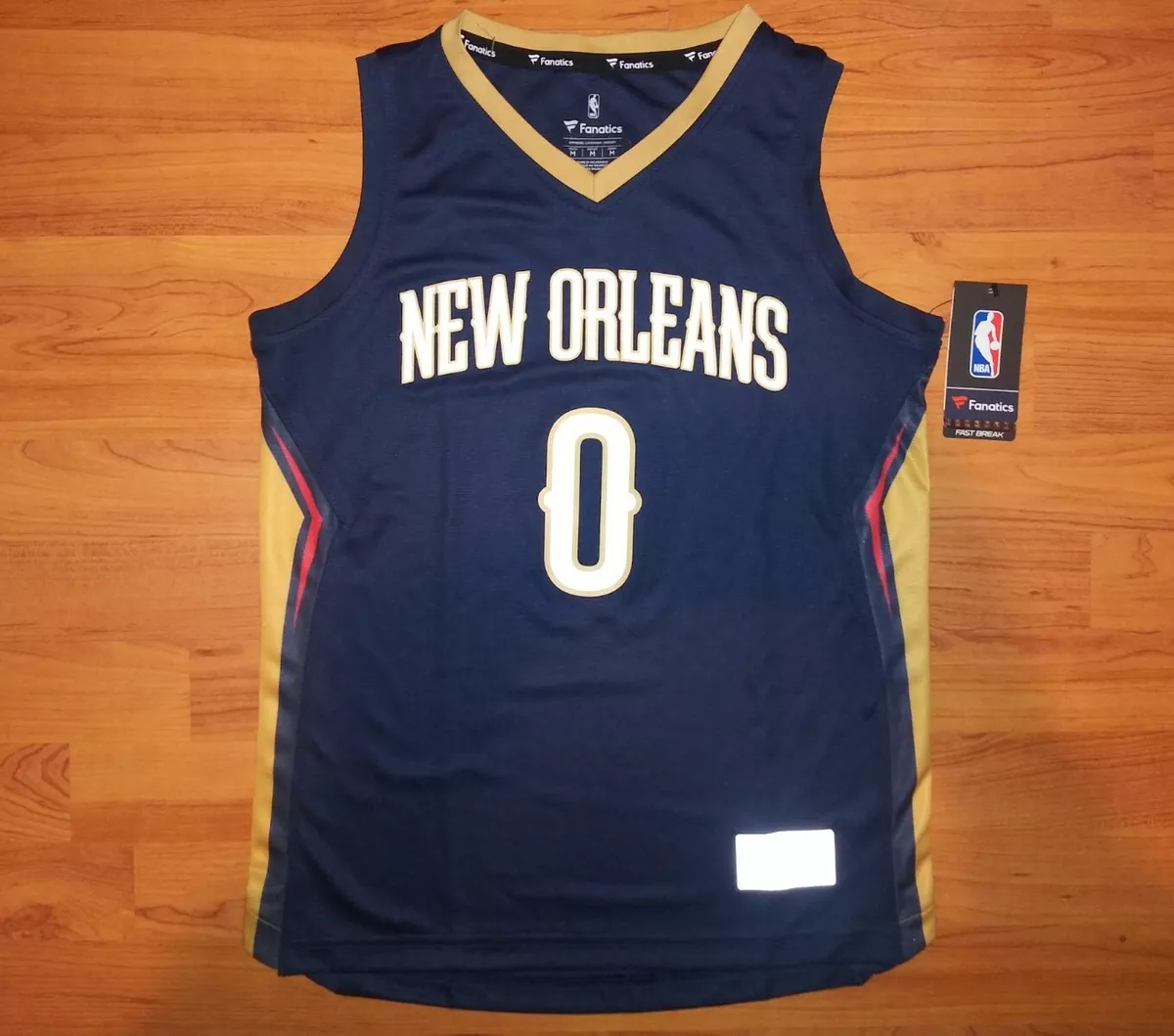 Youth NBA Demarcus Cousins New Orleans Pelicans Jersey Sz Medium NWT