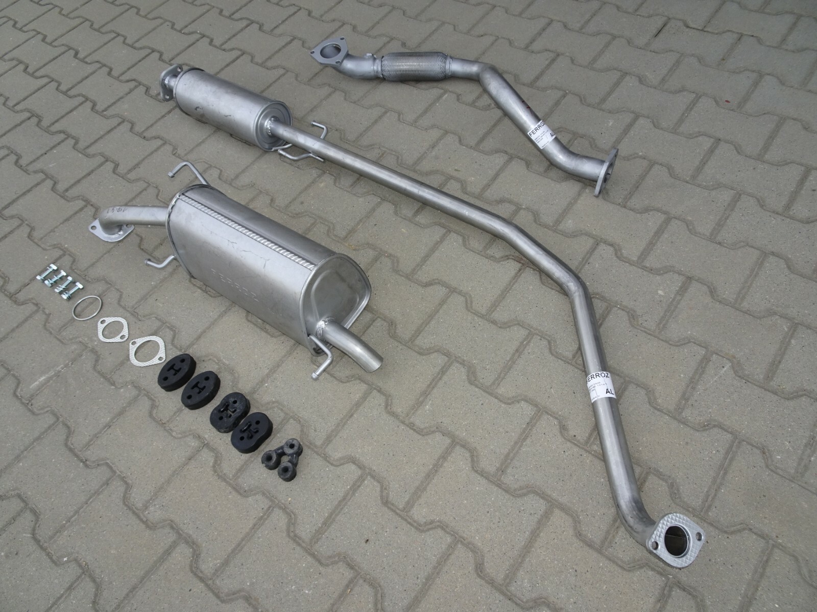 Silencieux echappement Chevrolet Aveo 1.4 pour reparation ligne arriere