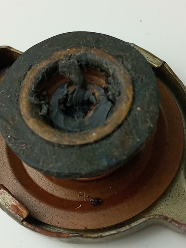 High Pressure Cap R37 Austin Daimler Jaguar Ford - Picture 2 of 7