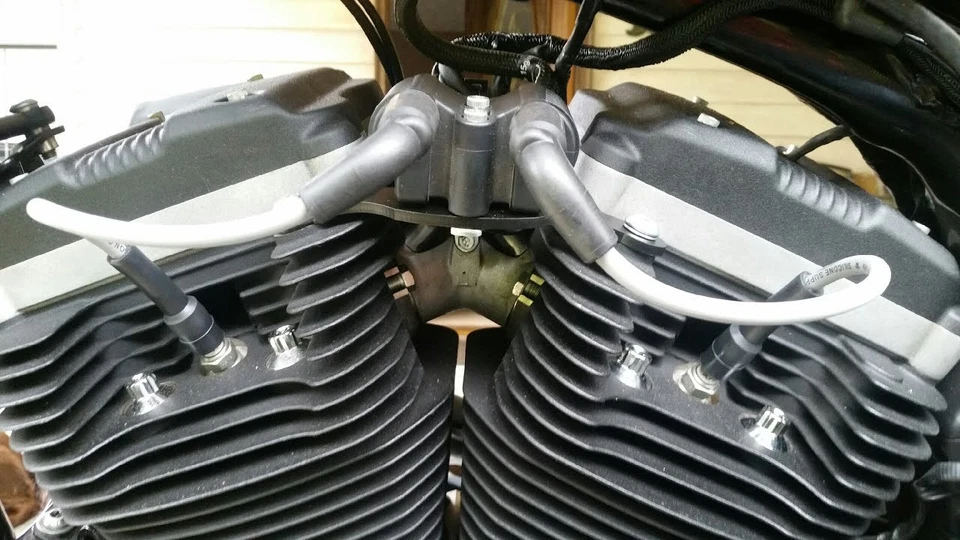 Kit de reubicación de bobina Teal Taylor 8 mm 07+ Harley 48 72 883 1200 Sportster sin llave Foto 4 de 4