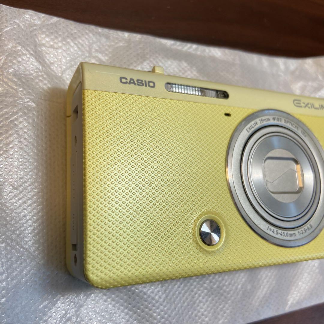 CASIO EXILIM イエロー Amazon.co.jp: CASIO EXILIM デジタルカメラ 1,600万画素