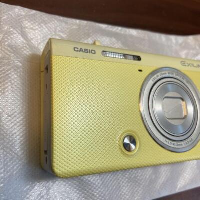 CASIO EXILIM EX-ZR70 イエロー Amazon | CASIO デジタルカメラ EXILIM EX-ZR70YW 「自分撮り