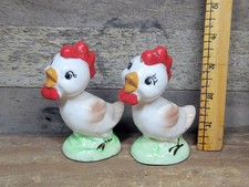 Vintage Chickens S&P Set California Pottery Anthropomorphic Salt Pepper Shakers 