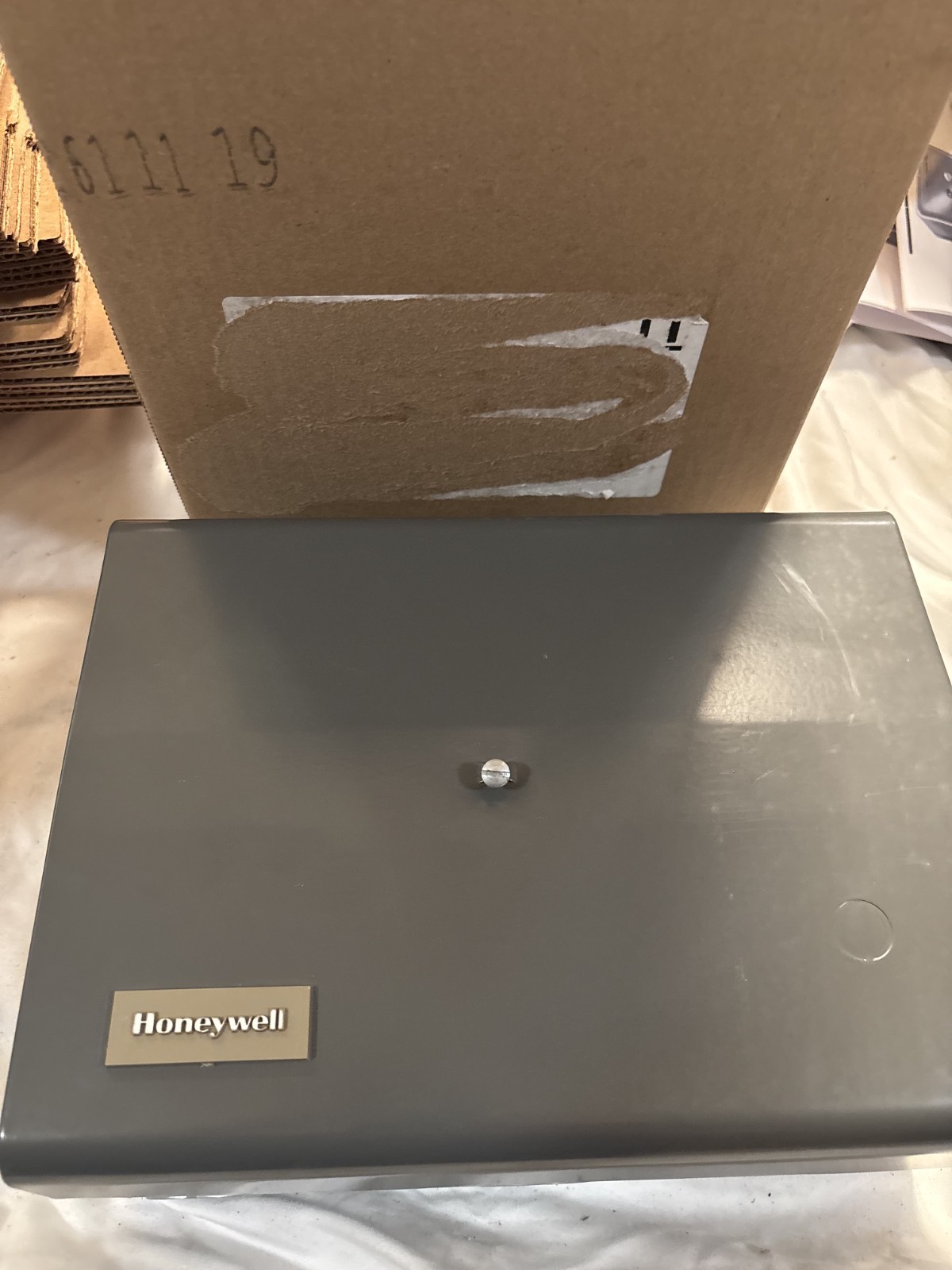 New Honeywell S984K1017 step controller