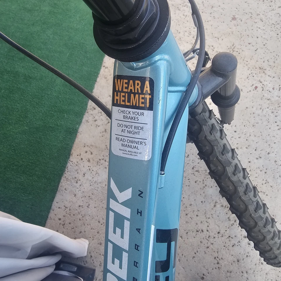 Huffy Rock Creek Mountain Bike 26" Blue, Unisex, Adult - Image 4 of 4