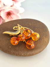 Traumhafte russische Brosche, Goldauflage 585, besetzt mit Bernsteinen