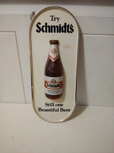 Rare Vintage 3D Molded 1970s Schmidt's Beer Sign Plastic Bottle Advertising.