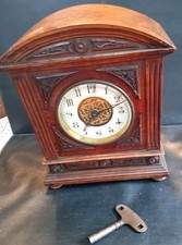 A STUNNING VICTORIAN CARVED WALNUT MANTEL CLOCK WORKING With Key