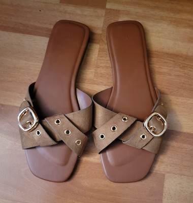 H&M Women's Brown Faux Leather Slip-On Slide Sandals Buckle Strap Size 7