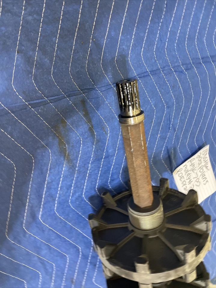 Карданный вал гусеничного драйвера 2001 Polaris Rmk 700 133 - Изображение 2 из 4