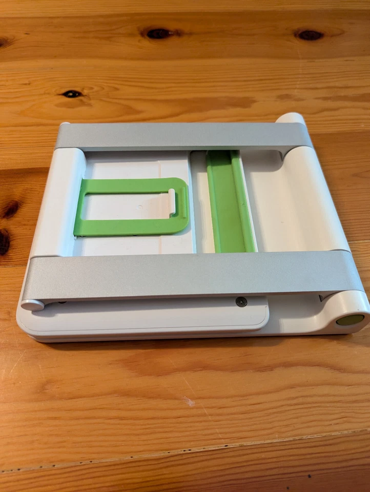 Belkin Portable Tablet Stage (Model B2B118) - Image 4 of 4