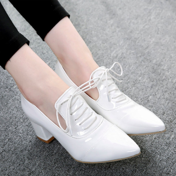 New Fashion Women's Pointy Toe Chunky Heels Lace Up Oxfords New Fashion Women's Pointy Toe Chunky Heels Lace Up Oxfords