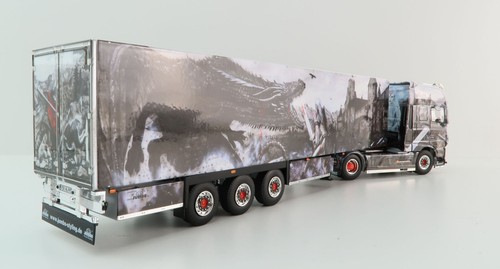 WSI 01-4308 DAF XF Super 4x2 Truck with Reefer Trailer - Heide Logistic - 1:50 - Picture 7 of 9