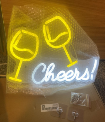 ''CHEERS'' klirrende Brille GROß Neonlicht Schild NEU (dimmbar) Bar/Kneipe/Männerhöhle