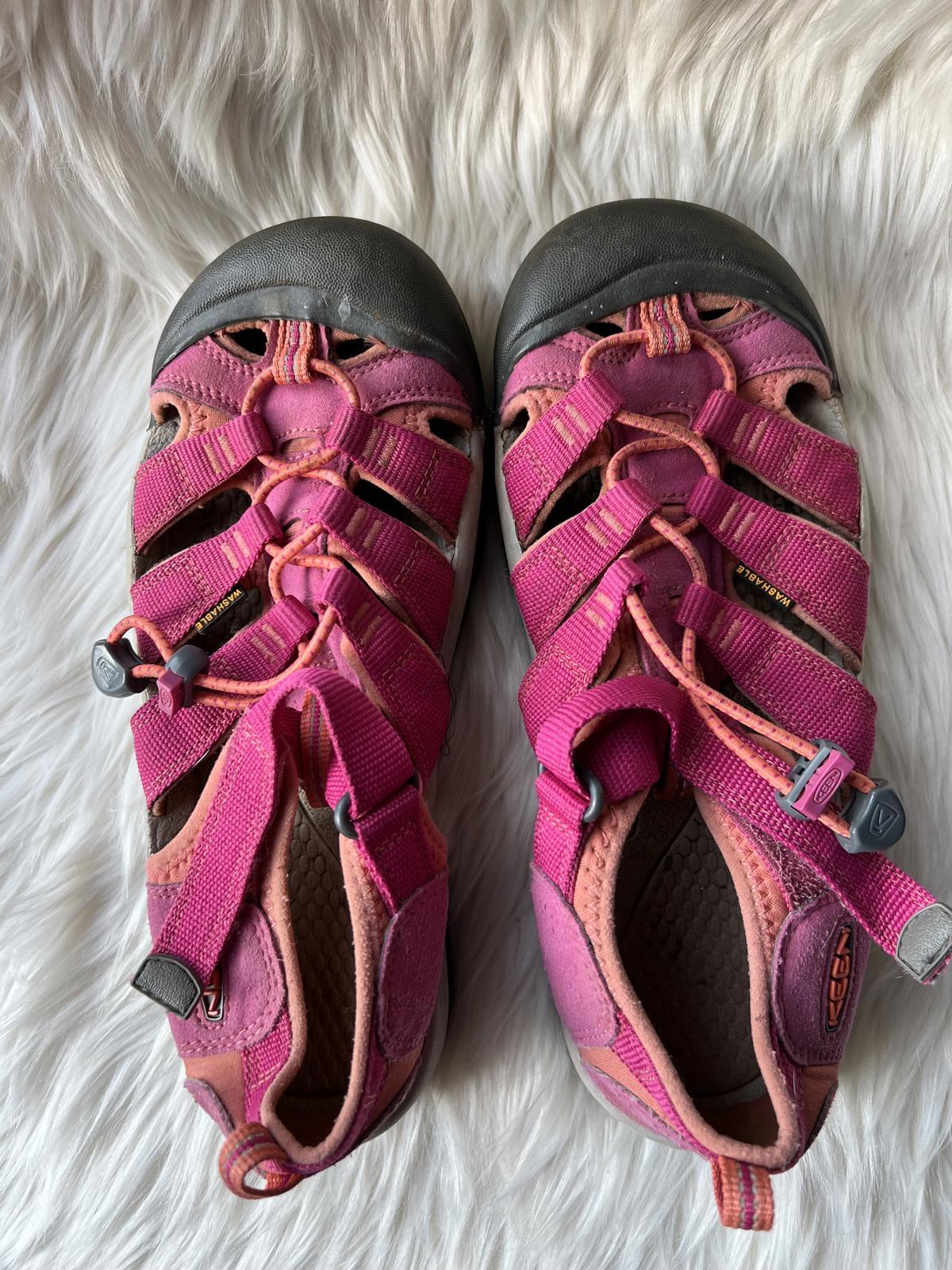 KEEN Women's Pink Hiking Sandals Size US