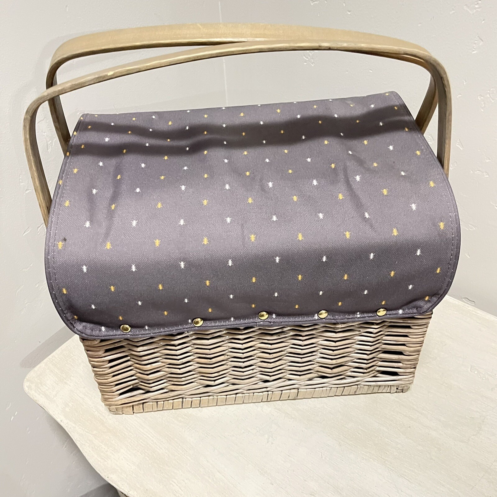 Anthology Picnic Basket Wine Glasses Cheese Board Cloth Napkins Knive Cork Screw