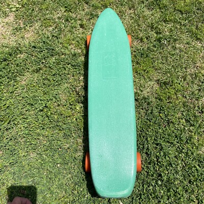 Vintage Green Pro Class HOT DOGGER II Skateboard 70s 23