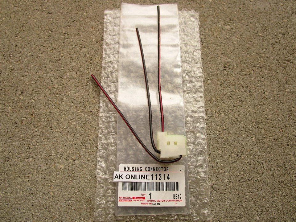 FITS: 06 - 18 TOYOTA YARIS HEADLIGHT PIGTAIL CONNECTOR OEM BRAND NEW - Image 3 of 4