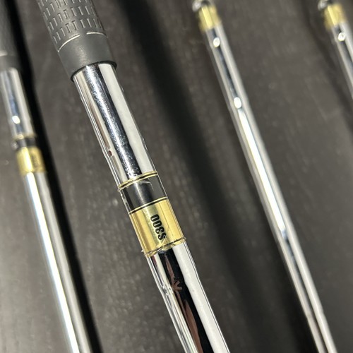 TaylorMade R9 Iron Golf Set 4-PW+AW Dynamic Gold S300 Stiff Steel Shaft Mens RH - Picture 18 of 18