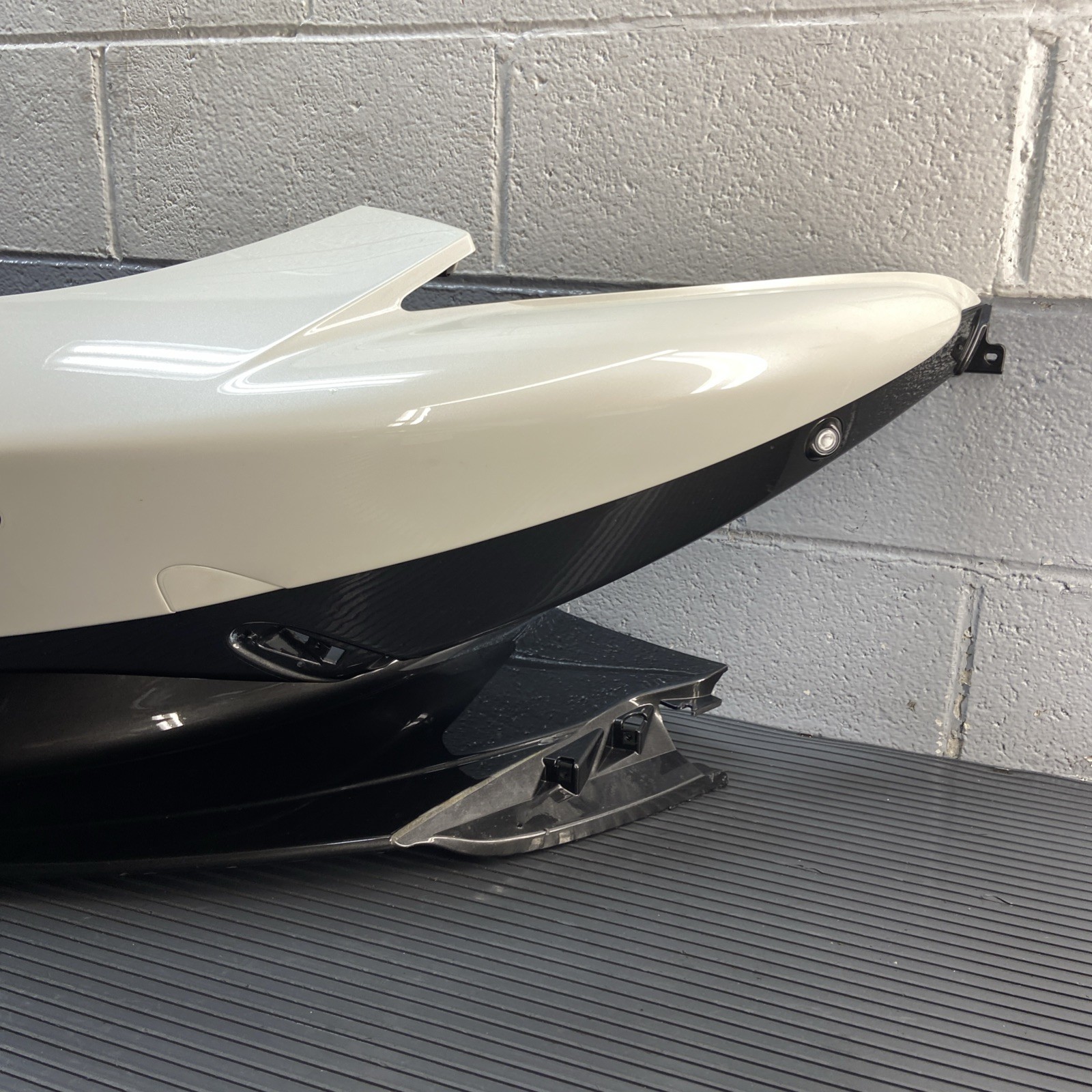 McLaren 570S Spider 2015-2021 Front Bumper panel White