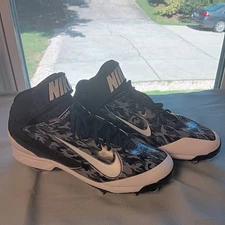 NIKE cleats size 13 Mens - Huarache- NWOT