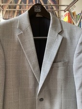 Jos A Bank Tailored Fit Traveler Blue Check Wool Blazer Sport Jacket 38R