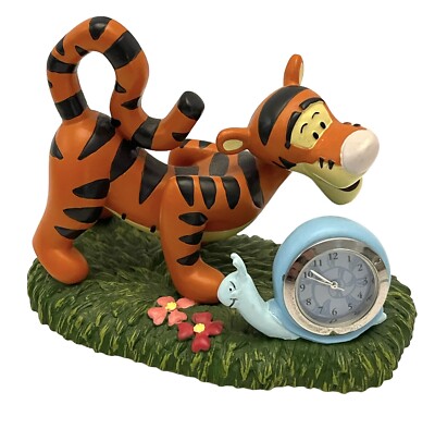 DISNEY PARKS Tigger Playing With Snail  DO YOU BOUNCE TOO  Desk Clock  WORKS!