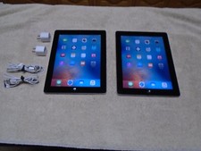 Pair of Apple iPad 2, Model A1395, 16gb, Wi-Fi, Silver, Excellent Condition  