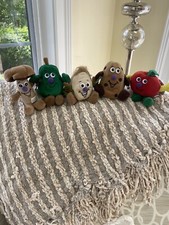 Toy Box VEGGIE FRIEND SEEDIES w/Tags Plush Vegetable Friends Vintage Lot of 5