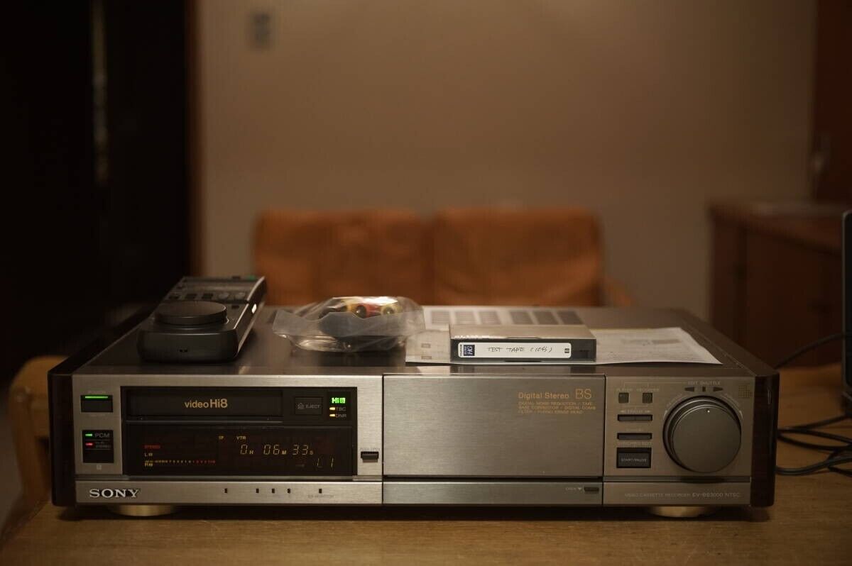 SONY EV-BS3000 Hi8 8mm Highest Grade VCR NTSC Perfect SONY EV-BS3000 Hi8 8mm Highest Grade VCR NTSC Perfect