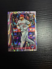 2025 Topps Chrome - Niko Kavadas #20 RayWave Refractor (RC)